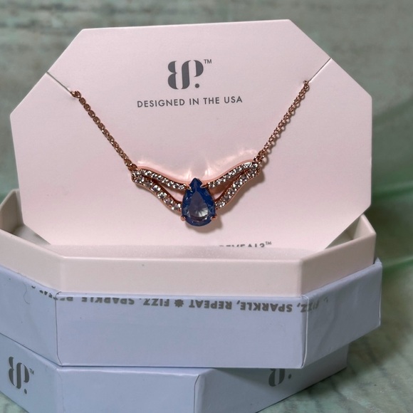 🐾 Poised To Perfection 🐾 - Picture 2 of 6